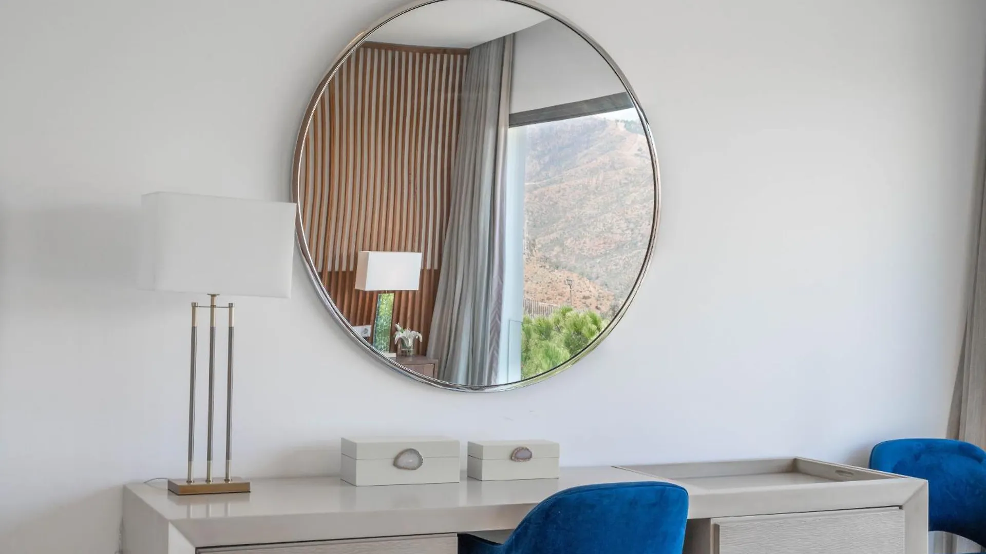 Villa Eagle Бенахавис 0*,  Испания